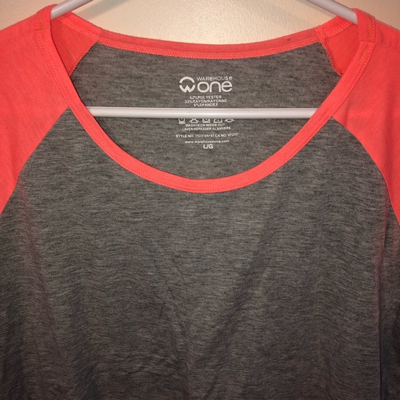 Basic T-Shirt - Picture 2 of 3